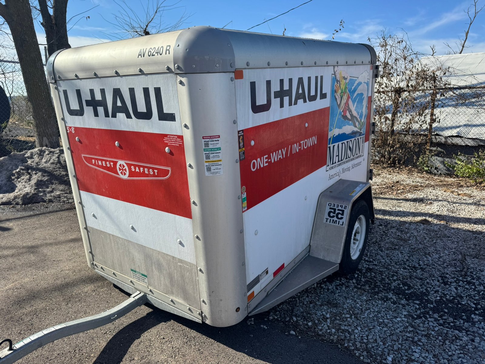 From 45 cu. ft. up to 6' x 12'